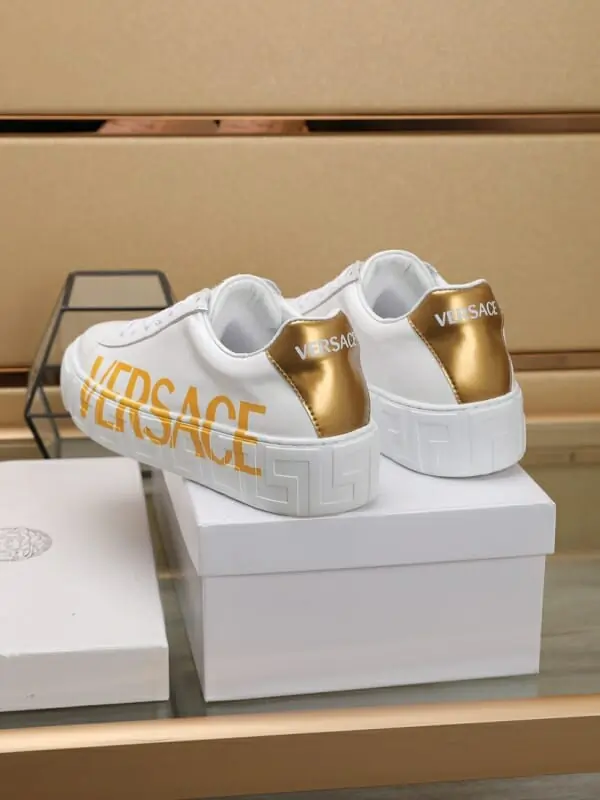 versace decontractees chaussures pour homme s_12216243